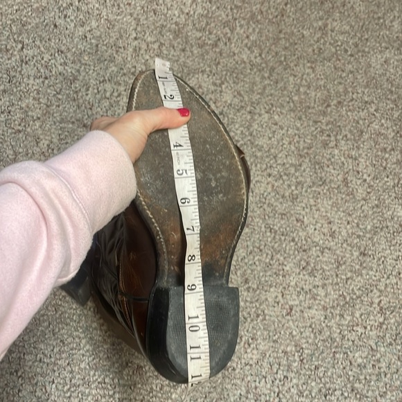 Vintage higher cut cowboy boots with stitch design - Picture 7 of 10